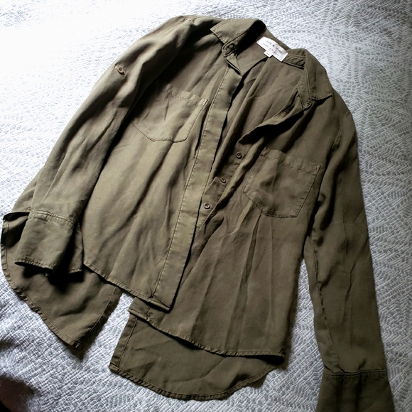 Cloth and Stone Anthropologie shirt - Picture 4 of 5